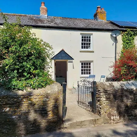 Rocksborough Truro